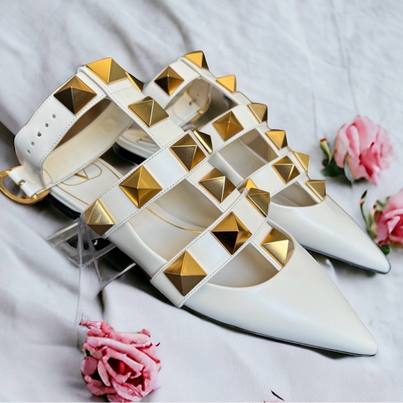 BEAUTIFUL VALENTINO GARAVANI ROMAN STUD BALLERINA SANDALS NEW/UNUSED‼️ - Picture 1 of 12